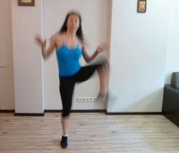 подскоци с високи колене